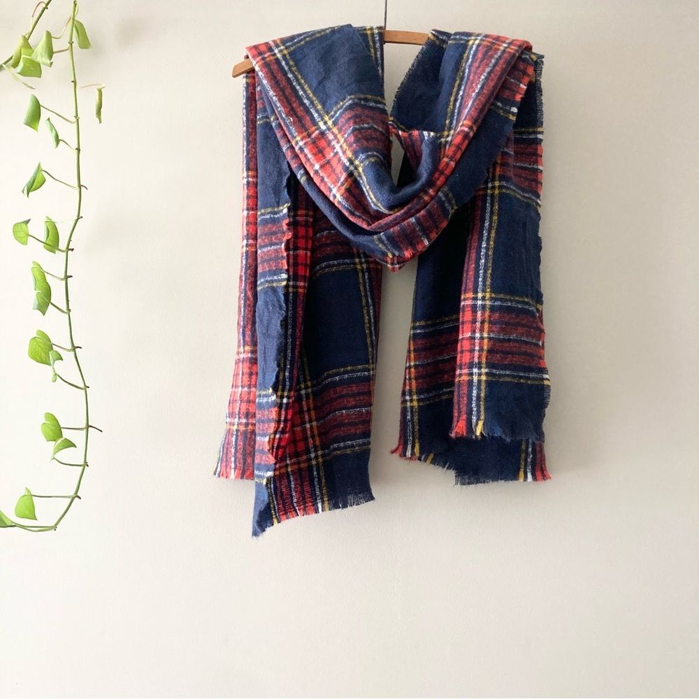 NWT Old Navy Blue and Red‎ Plaid Blanket Scarf